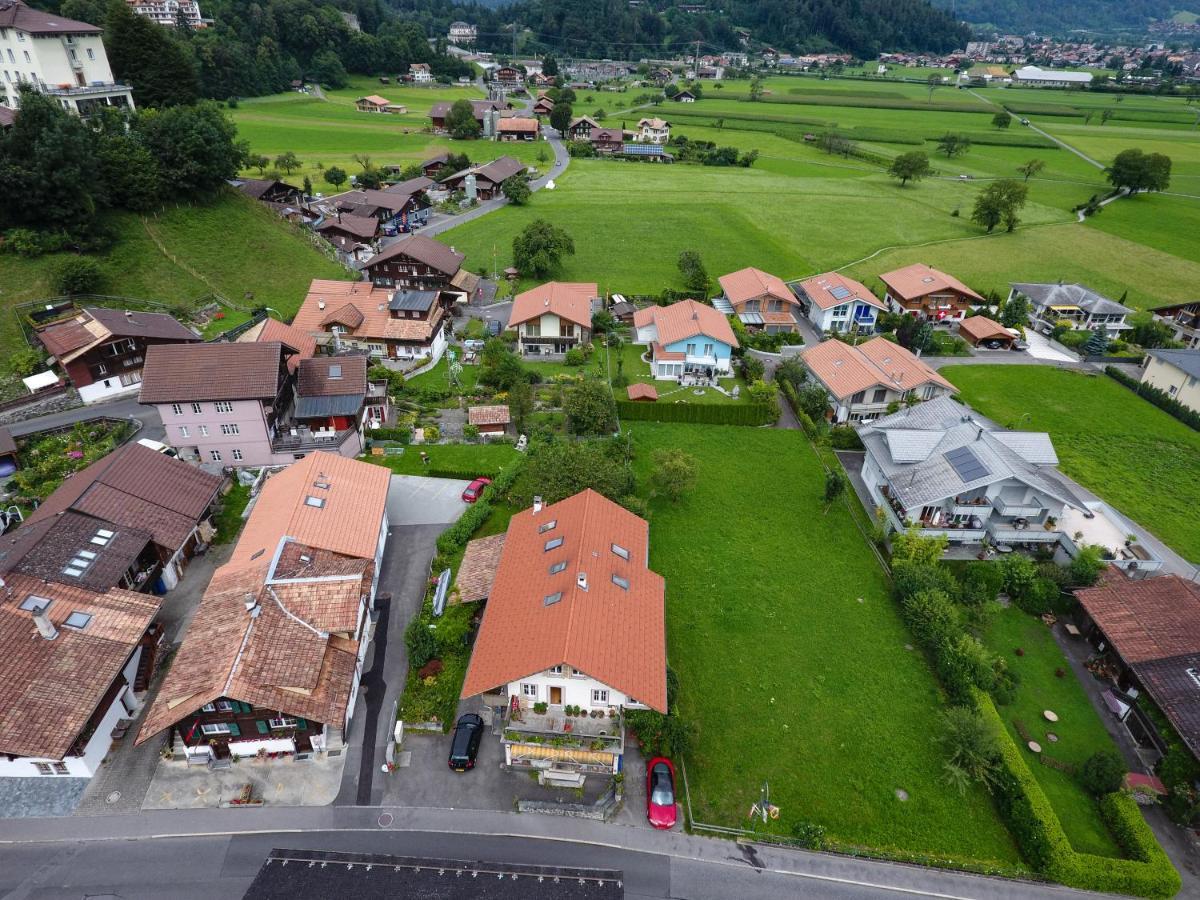 Swiss Holiday House Wilderswil Bagian luar foto