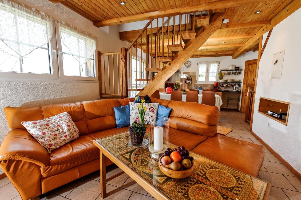 Swiss Holiday House Wilderswil Bagian luar foto